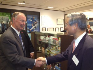 Bentley-and-Higuchi-Greet-300x225