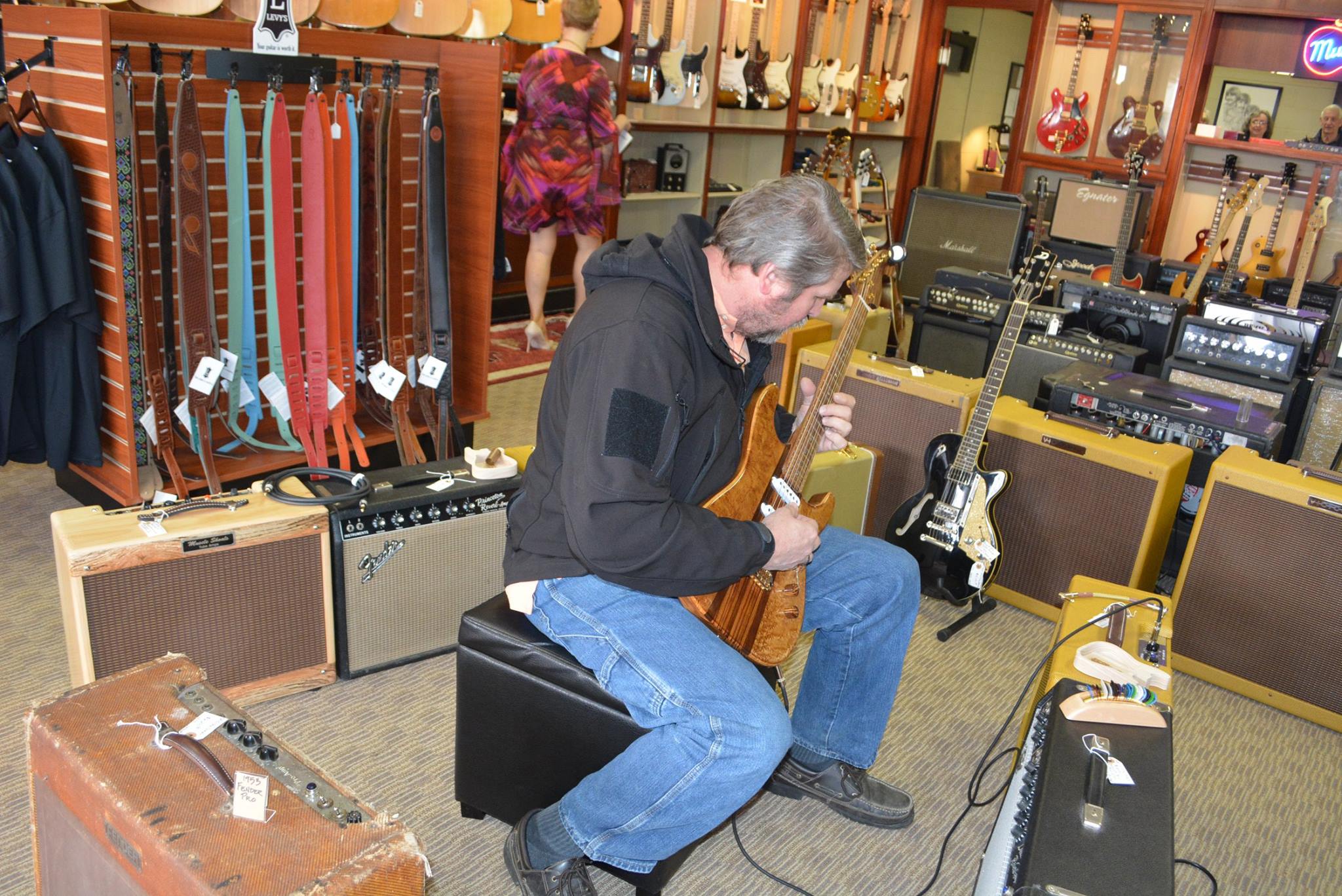 Shoals Guitar Boutique Grand Opening And Ribbon Cutting Quad