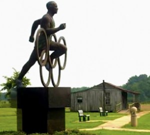 Jesse-Owens-Statue-and-Home-Replica