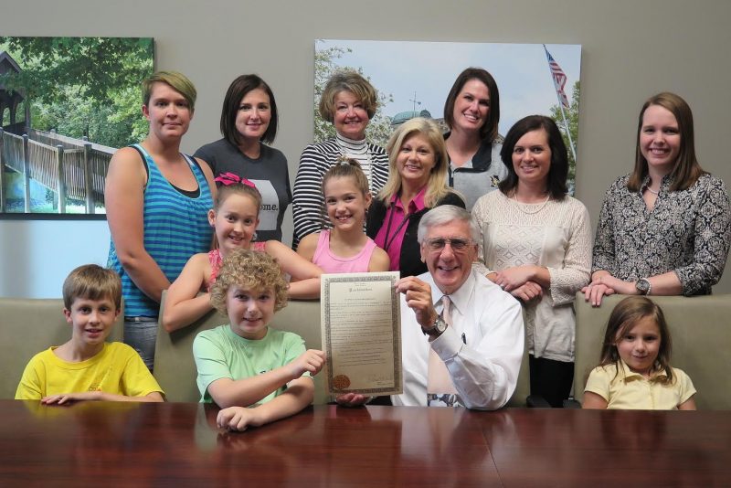 Adults left to right: Kahla Ableman, Alisha Cannon, Amy Williams, Pat Umphrey, Stacy Kirby, Jessica Lynn, Haley Reyer Children Standing: Emily Ableman, Aubrey Ableman, Seated: Landon Ruble, Tanner Cannon, Mayor Ronnie Marks, Addison Cannon