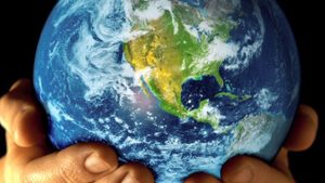 earth-in-hands