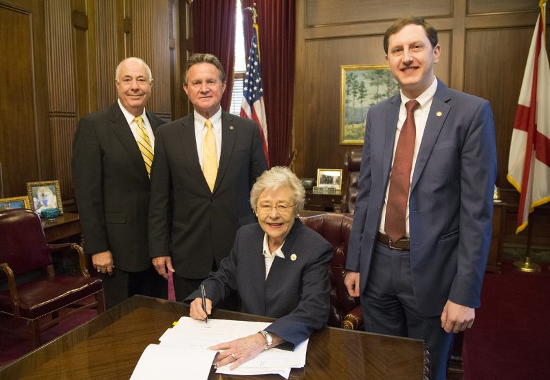 Governor Ivey Signs Alabama Broadband Accessibility Act Quad Cities Daily 