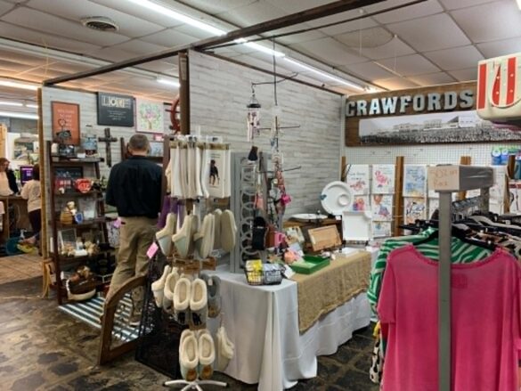 The Rustic Willow pic 2